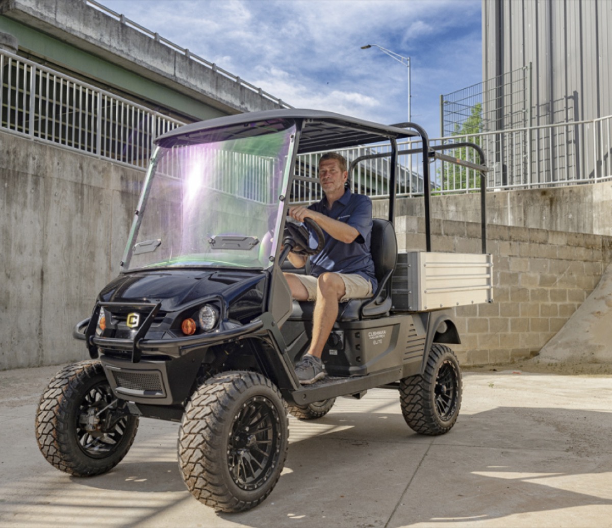 Cushman Hauler PRO-X